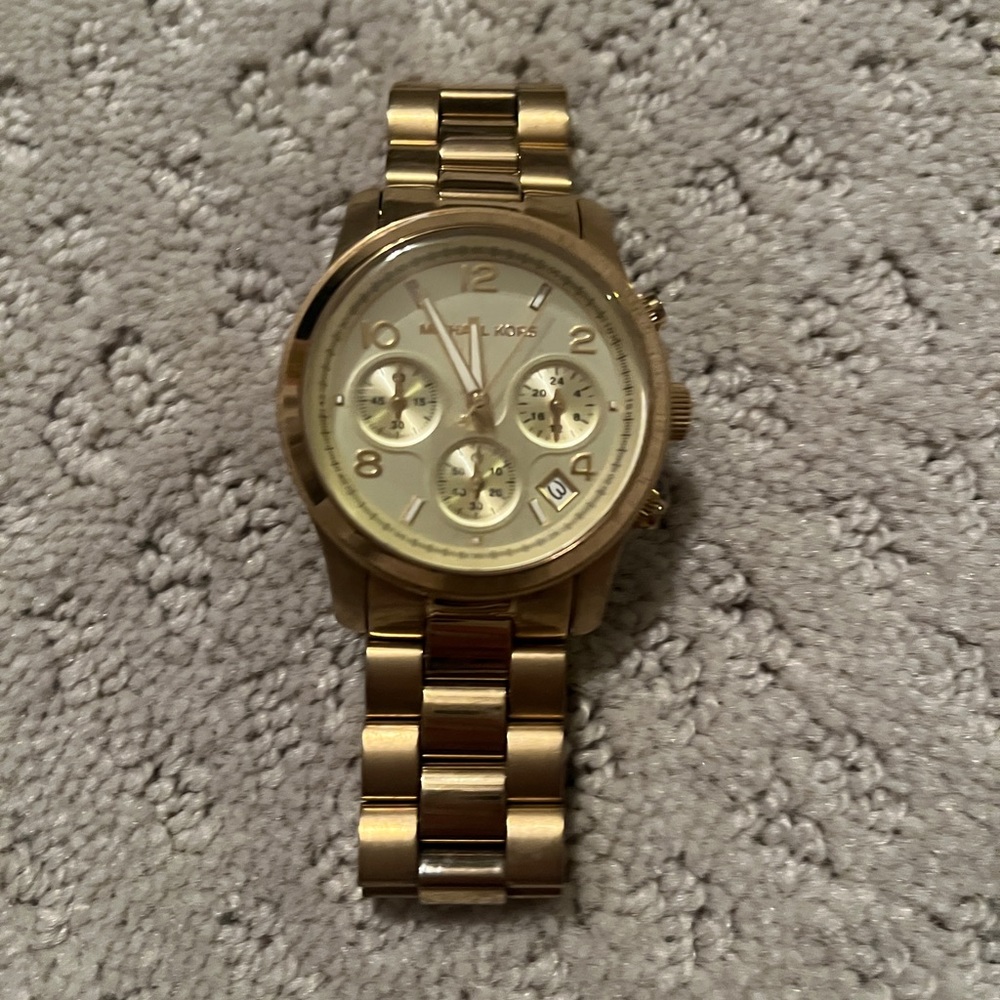 MICHAEL KORS GOLD TONE WATCH!